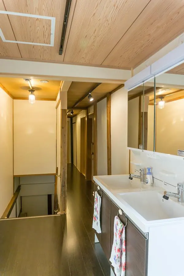 Ryokan Hinomoto Kyoto Kawaramachi 2*,